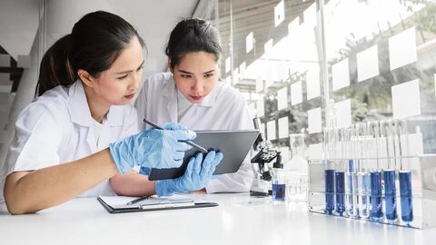 Từ vựng IELTS chủ đề Science & Innovation – Khoa học và đổi mới