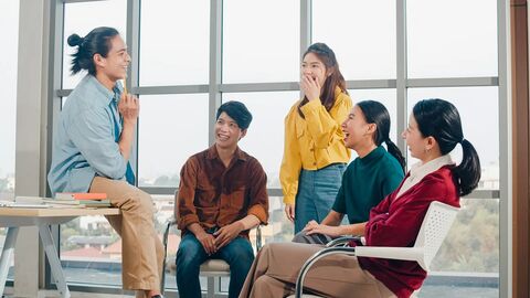 Kỹ năng làm việc nhóm và lãnh đạo: hành trang vàng cho thế hệ trẻ