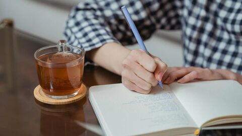 Cách viết Overview chuẩn examiner trong IELTS Writing Task 1