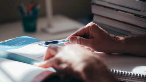 Paraphrase đề bài IELTS Writing Task 1 hiệu quả theo chuẩn examiner