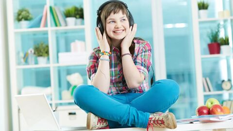 Predict trước khi nghe trong IELTS Listening: Nghe có định hướng, không bị cuốn trôi