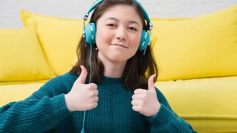 Tài liệu luyện Listening chuẩn: Chọn đúng nguồn để tăng band thật, không học lan man