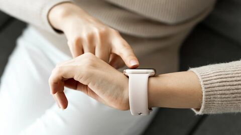 Paraphrase chủ đề Technology trong IELTS: Cách luyện để dùng linh hoạt