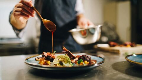 Food – Describe & Speaking (Cách mô tả món ăn mạch lạc và tự nhiên trong IELTS)