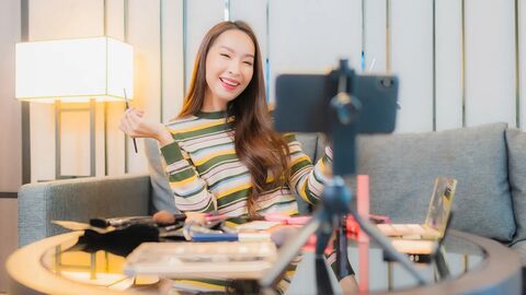 Media – Synonym & Paraphrase (Luyện diễn đạt lại câu học thuật trong IELTS)