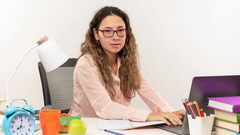 Collocations trong Writing Task 2: Nâng cao điểm số với cách dùng tự nhiên và chuẩn học thuật