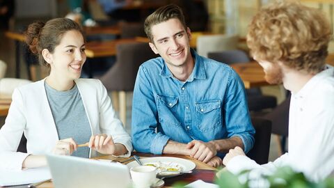 Opinion Essay trong IELTS Writing Task 2: Tư duy viết và chiến lược đạt band cao